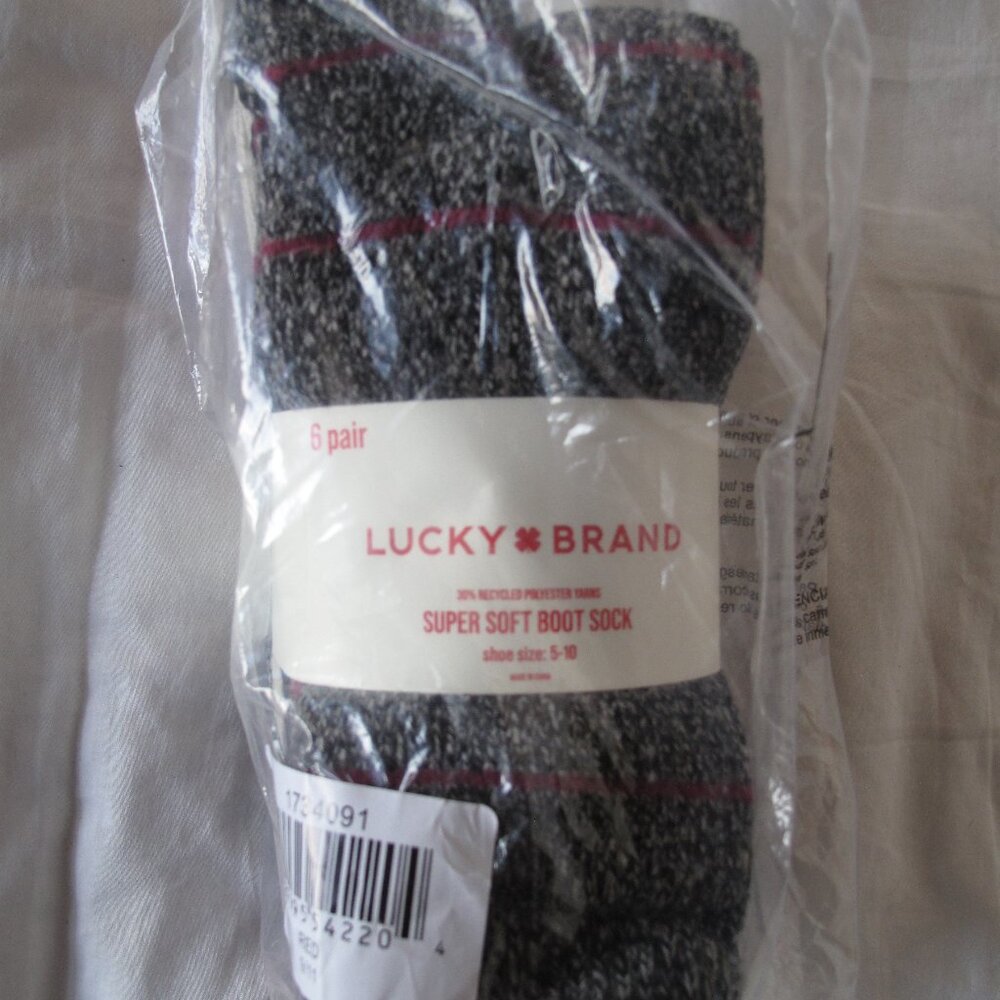 Lucky Brand Boot Socks color way black& magenta pairs